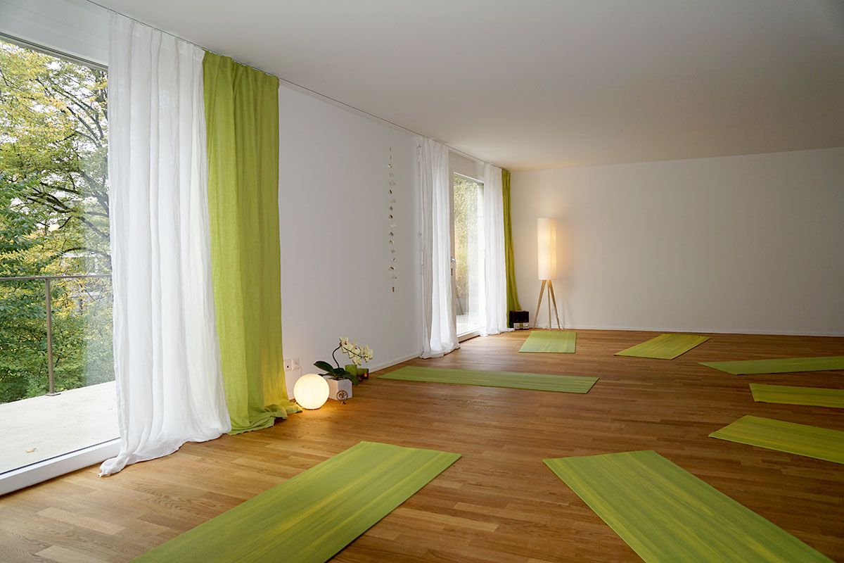 Yoga Leona Hug Luzern